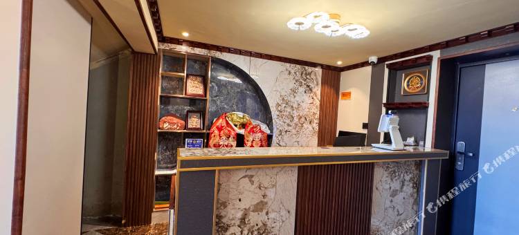 曲麻莱高原野牦牛大酒店图片