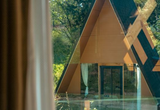 迭部江巴拉庄园外景图