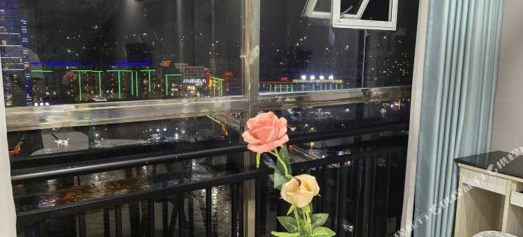 阳光河景民宿图片