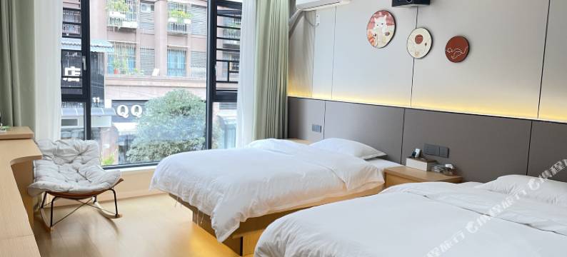 荥经壹家智能民宿(汽车站店)图片