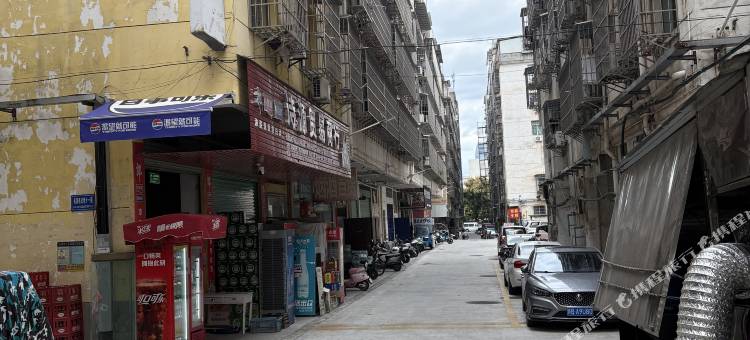 千千青旅(赣南科技学院店)图片
