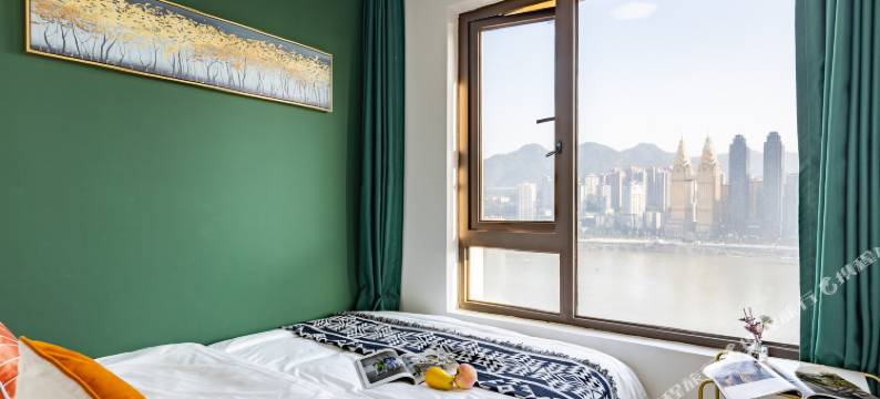 与暮·千寻江景民宿(重庆解放碑洪崖洞店)图片