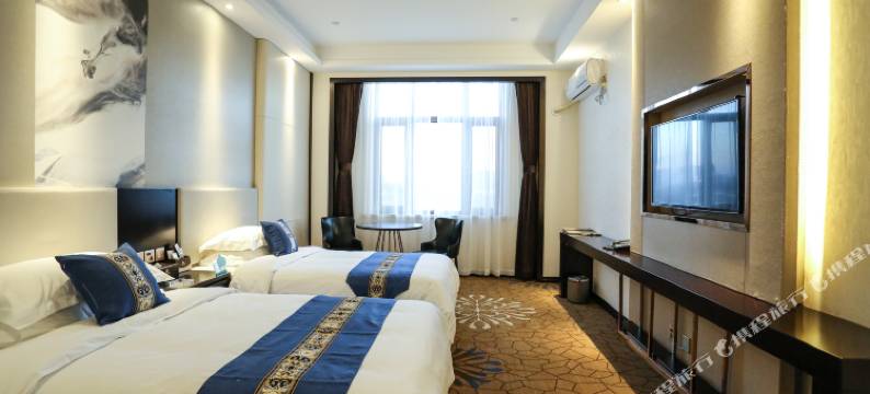 龙盛世纪酒店(青冈北城店)图片