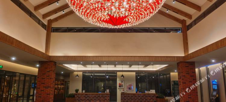 红安米兰花酒店图片