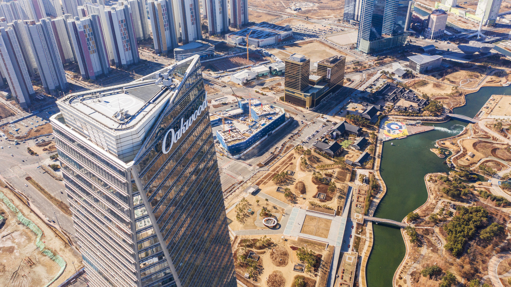 Oakwood Premier IncheonOver view