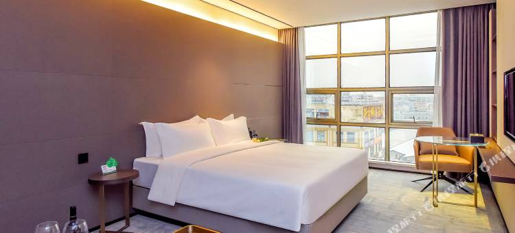 中山朗达广场丽呈睿轩酒店图片