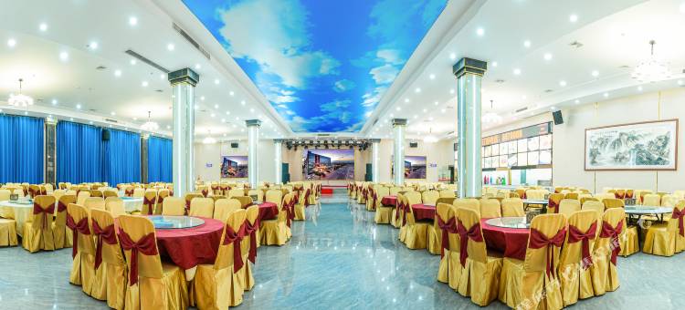 玉湖园大酒店(陆丰碣石沿海公路店)图片