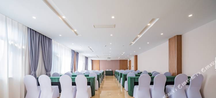 紫雲大酒店(仪陇高铁站店)图片