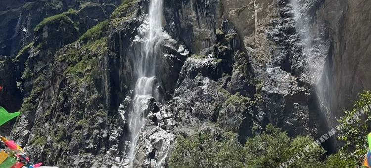 雨崩遇见梅里.壹号雪山观景美墅图片