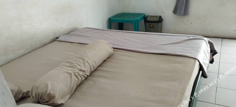 Hotel O 卡鲁尼亚旅馆靠近卡廷甘瓜拉区选举委员会秘书处办公室(Hotel O Losmen Karunia Katingan Near Kantor Sekretariat Ppk Katingan Kuala)图片