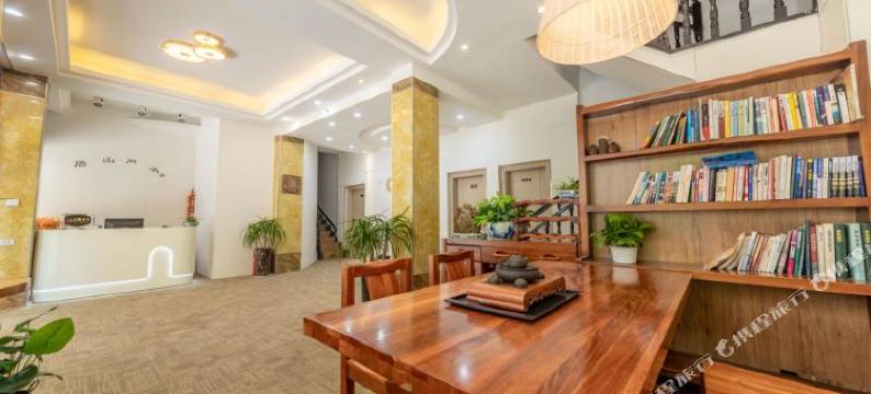 居山问水民宿(镇远古城祝圣桥店)图片