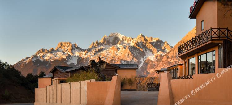 丽江玉龙漫椿雪山民宿图片