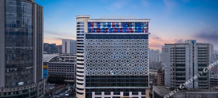 贵阳云泊·丽晶酒店(喷水池北京路地铁站店)图片