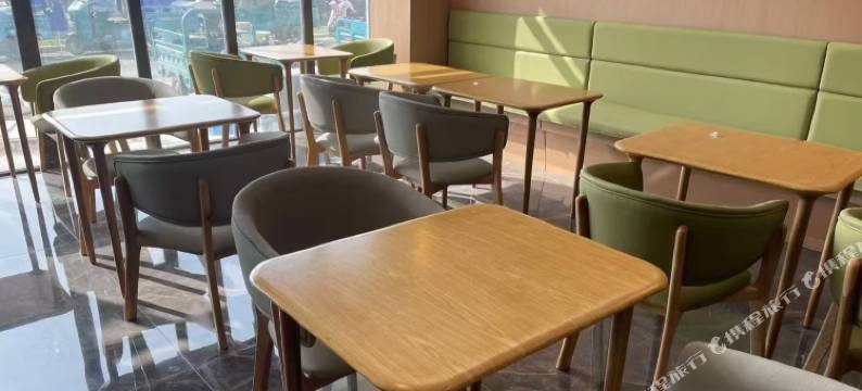 嘉兴·悦居 CozyHome 酒店(兴宁汽车总站店)图片