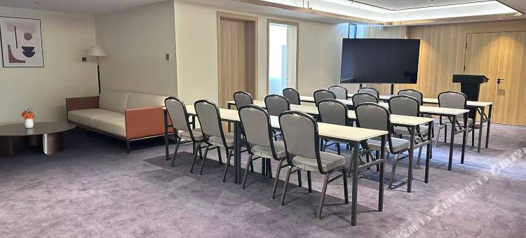 兰欧酒店(阿克苏火车站店)图片