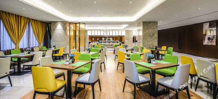 重庆江北观音桥步行街希尔顿欢朋酒店图片