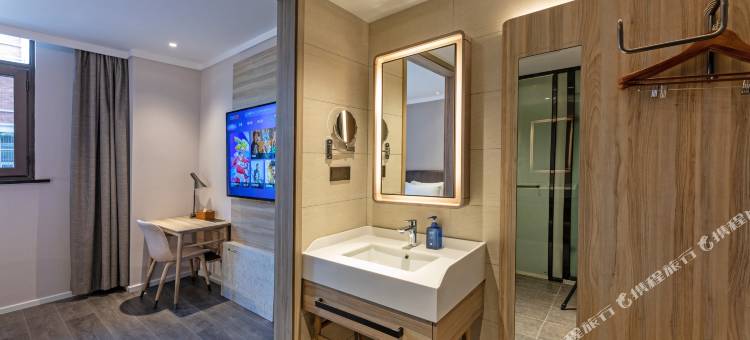 汉庭优佳酒店(泰州万达广场店)图片