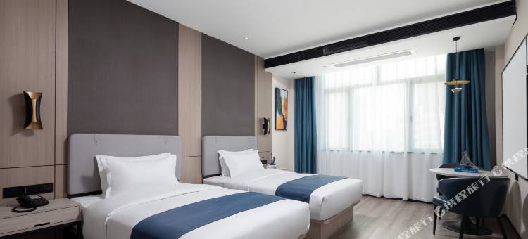 柏曼酒店(东方高铁站万达广场店)图片