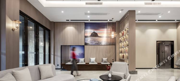 柏曼酒店(东方高铁站万达广场店)图片