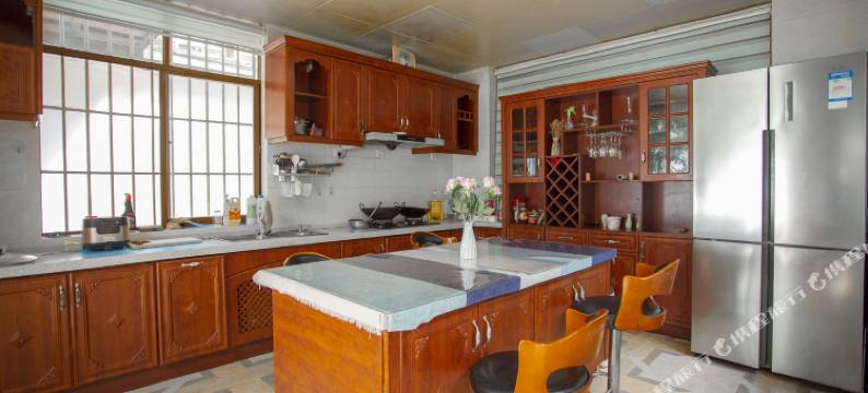 丽江雨林阑珊客栈图片