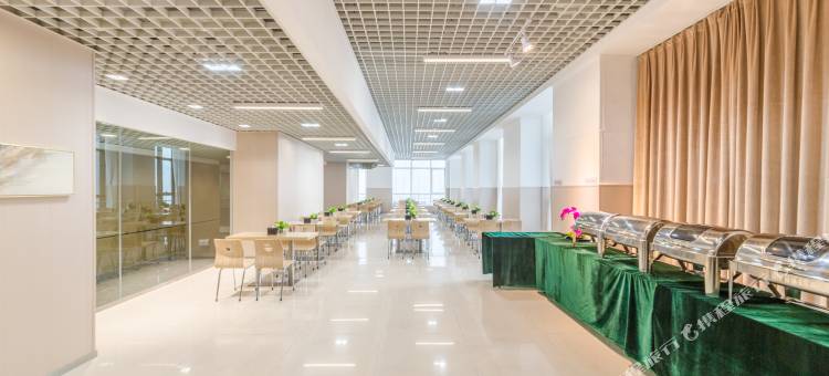 芸溪酒店(大连星海广场会展中心地铁站店)图片