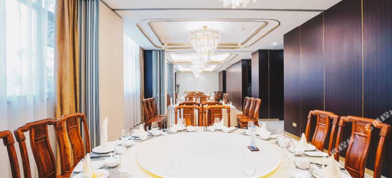 张家界东岳鑫悦大酒店(贺龙体育中心店)图片