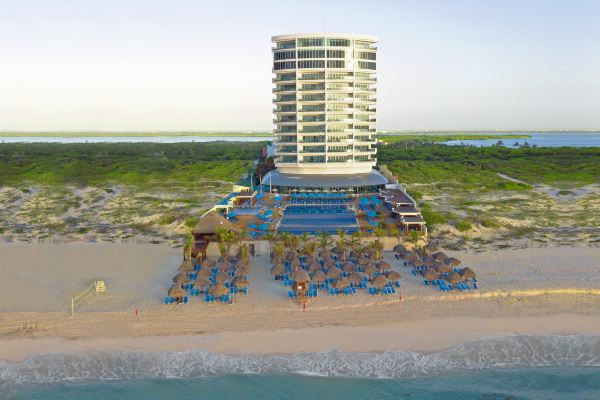 Seadust Cancun Family Resort