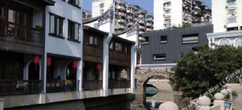 太空舱青年旅舍(福州三坊七巷店)图片