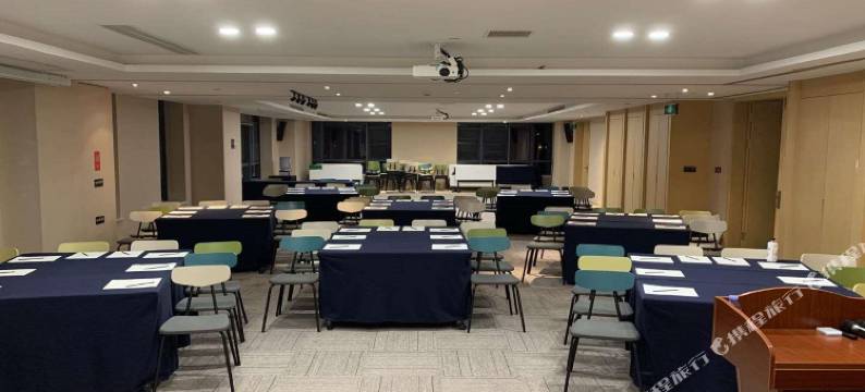 杭州未来科技城湖畔创研中心亚朵酒店图片