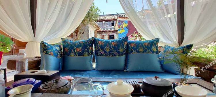 丽江普闲居客栈图片