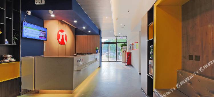 派酒店(石家庄火车站师范大学红旗校区店)图片