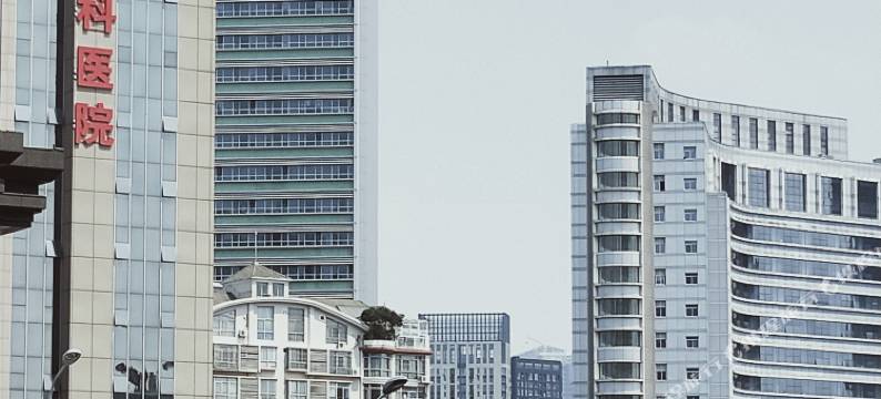 万盏星宾馆(武汉解放大道同济医院店)图片