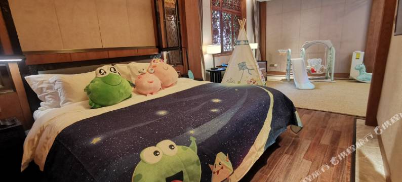 凤凰熊公馆(凤凰古城北门码头店)图片