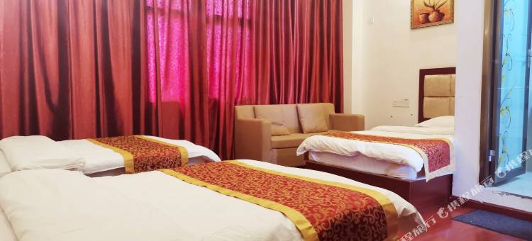 乡城卓美亚商务酒店图片