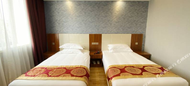 耀正商务酒店(贵阳龙洞堡机场中兴地铁站店)图片