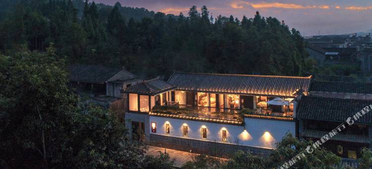 腾冲花房艺墅民宿(和顺古镇野鸭湖店)图片