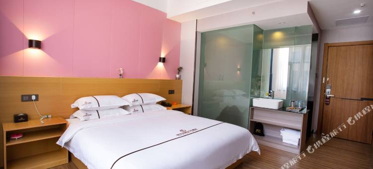 岳阳快乐启航艺术酒店图片