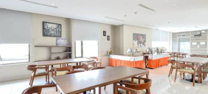 斯利普兹普洛马斯酒店(SleepZzz Hotel Pulomas)图片
