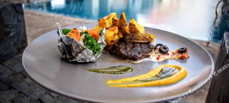 谏义里太阳大酒店(Grand Surya Hotel Kediri)图片