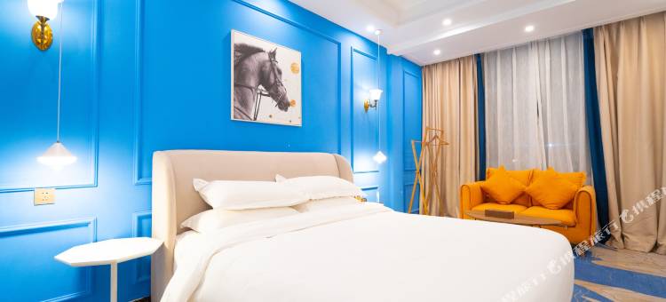 师宗四方格酒店图片