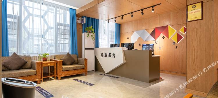 柏曼酒店(焦作解放路体育馆店)图片