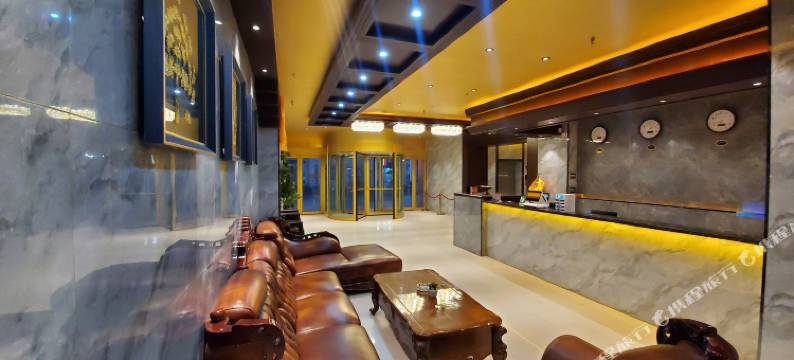 玛沁岭格尔大酒店图片