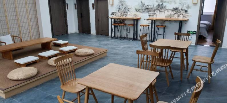 茶卡镜上小憩民宿图片