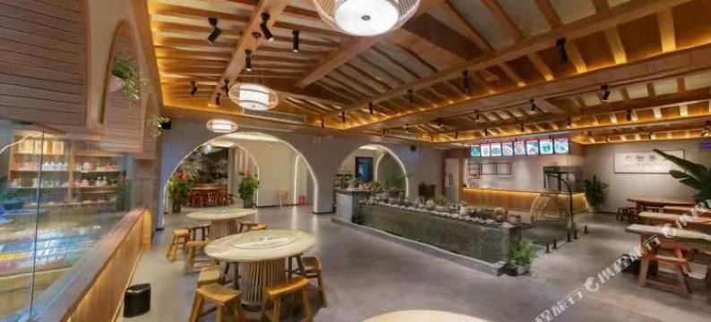 八里沟滨河盛居图片