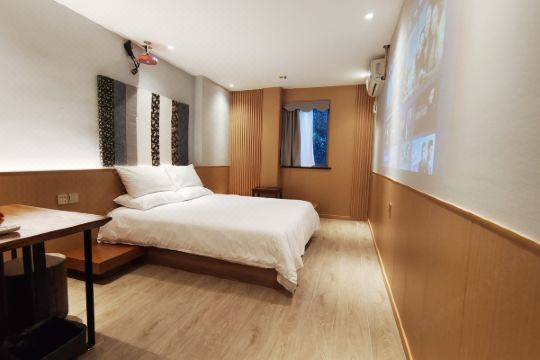 呼吸树酒店上海漕宝路地铁站田林东路店