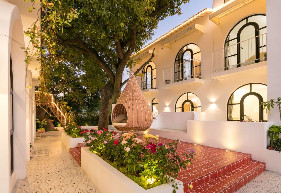 Shanghai Zuoxi Holiday VillaHotel Overview