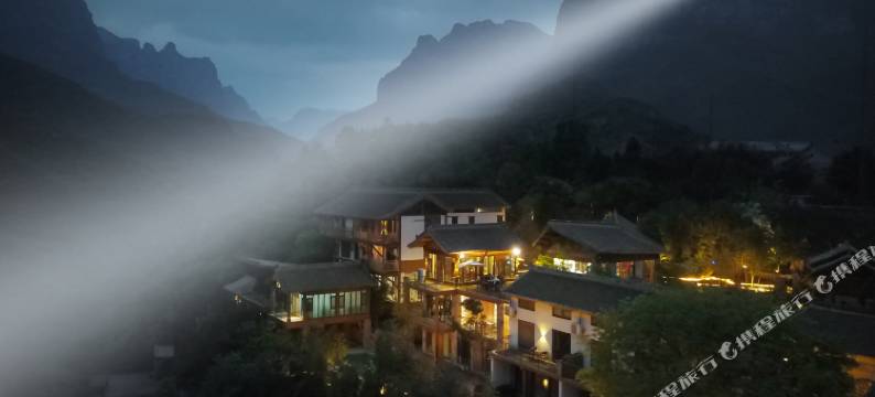 云台山朴居湖畔酒店图片