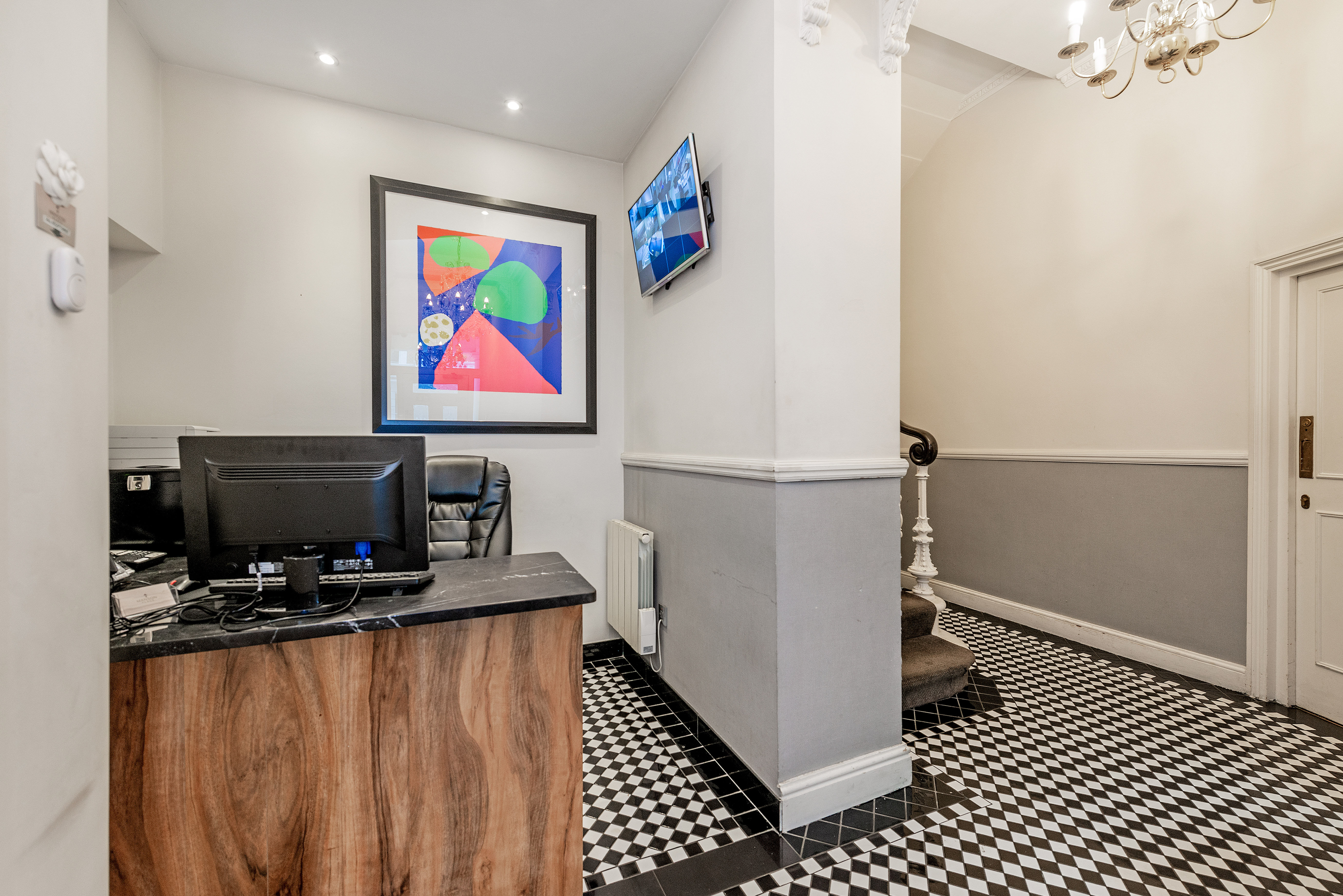 Manson PlaceHotel Overview