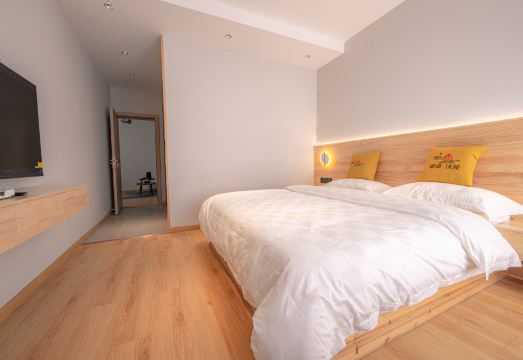 Zhuozhuo Moyuan Homestay Hotel Overview