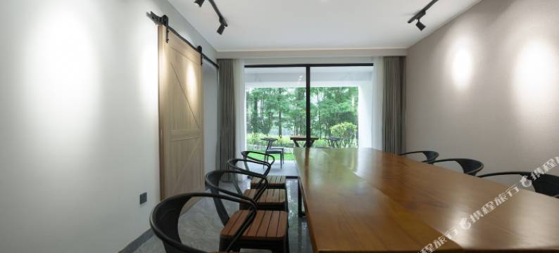 莫干山氧森·YANGSEN夏日滑梯泳池度假民宿图片